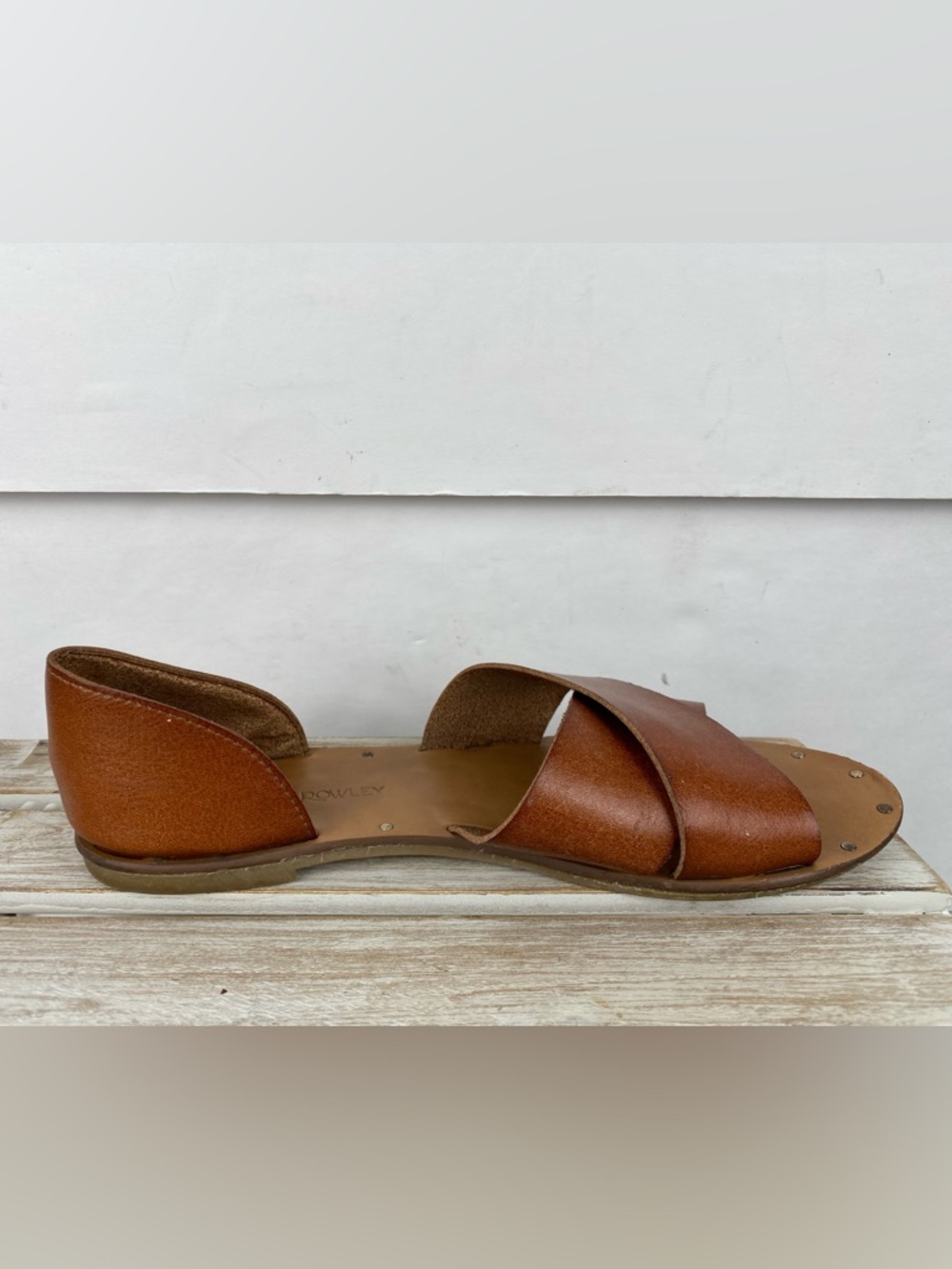 Cynthia Rowley Fiona brown cross-strap studded sandals women’s size 10. - Picture 2 of 11